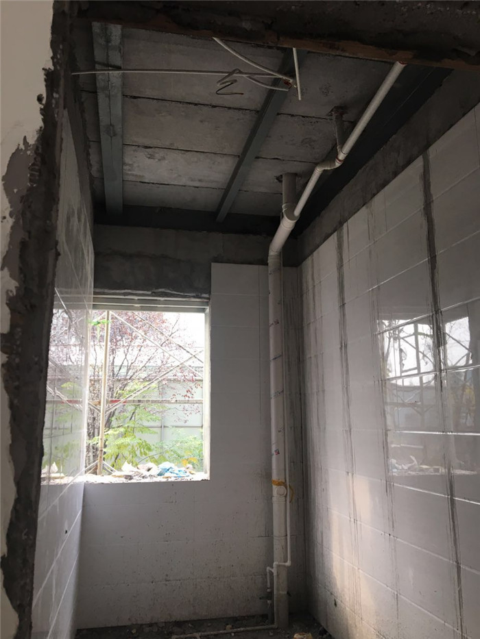 集成房室內施工